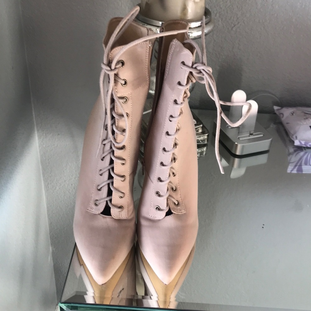 Stylish calve bootie